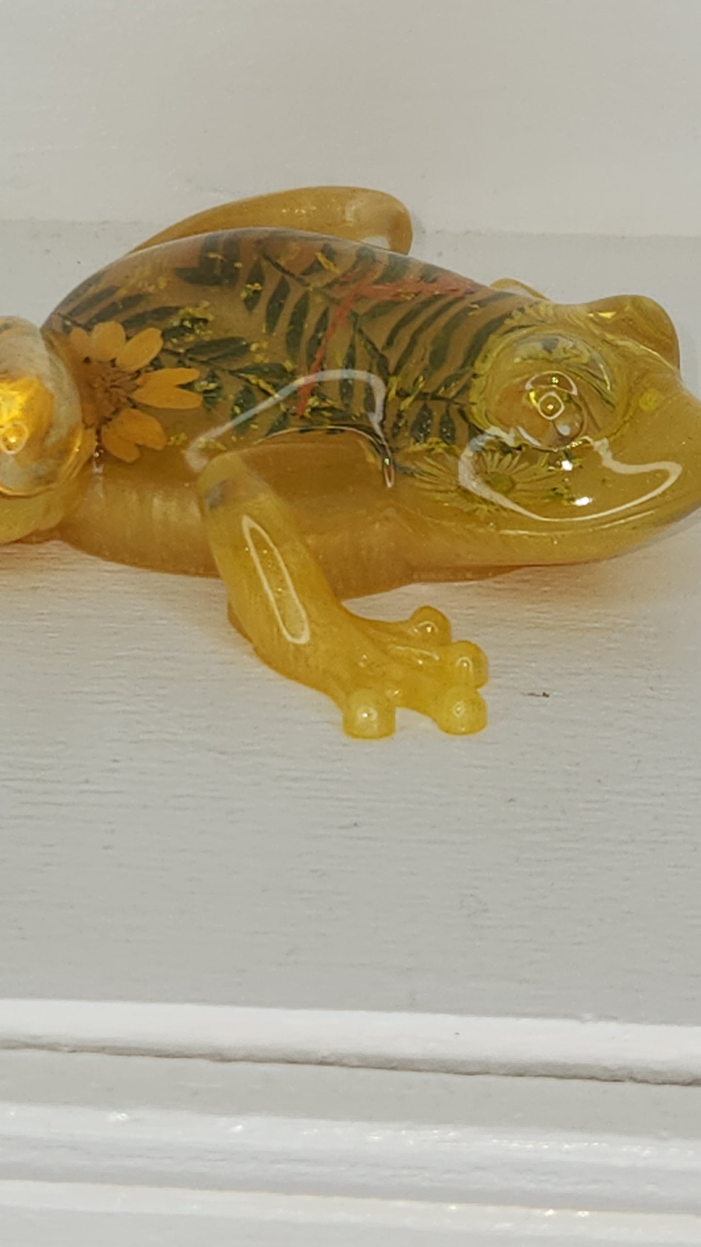 Yellow Floral Frog