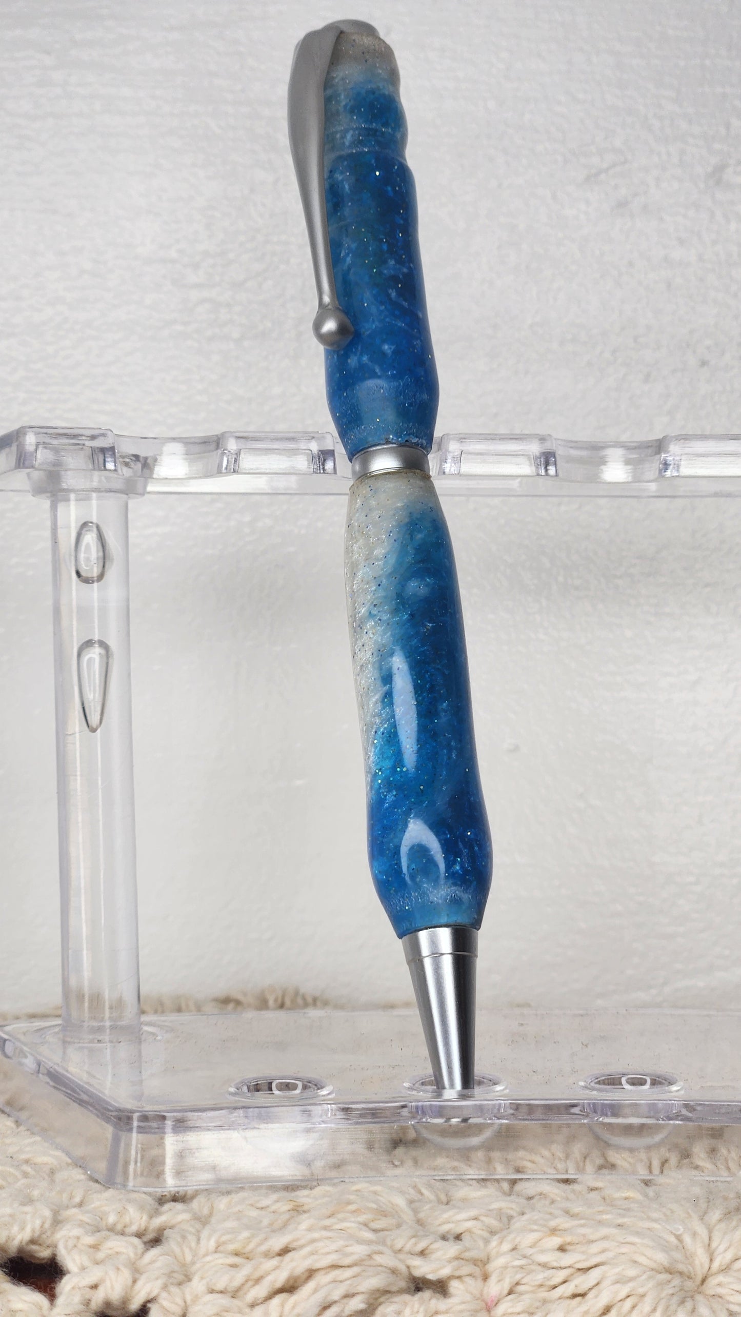 Blue/White Resin Pen
